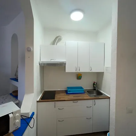 Piera's Paraiso Seaview Апартаменты Плайя-Параисо