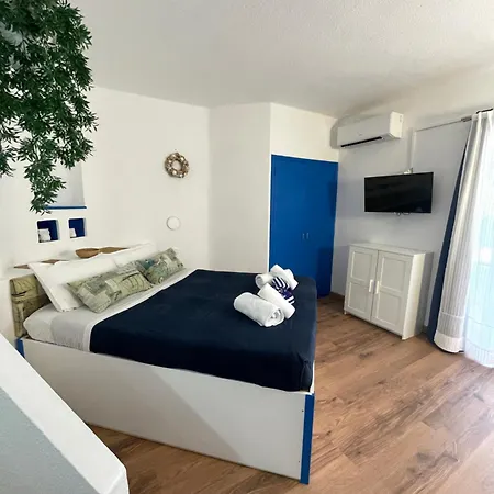 Piera's Paraiso Seaview Апартаменты Плайя-Параисо